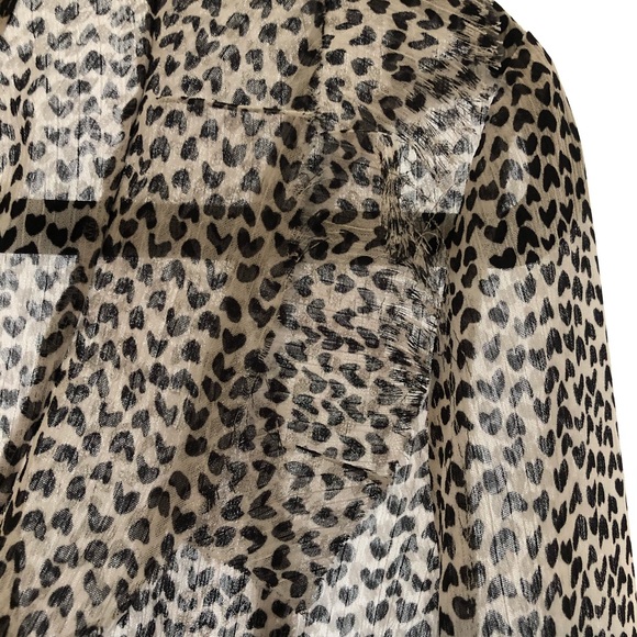 L’agence XS Nadine ruffled heart blouse sheer - Picture 6 of 12